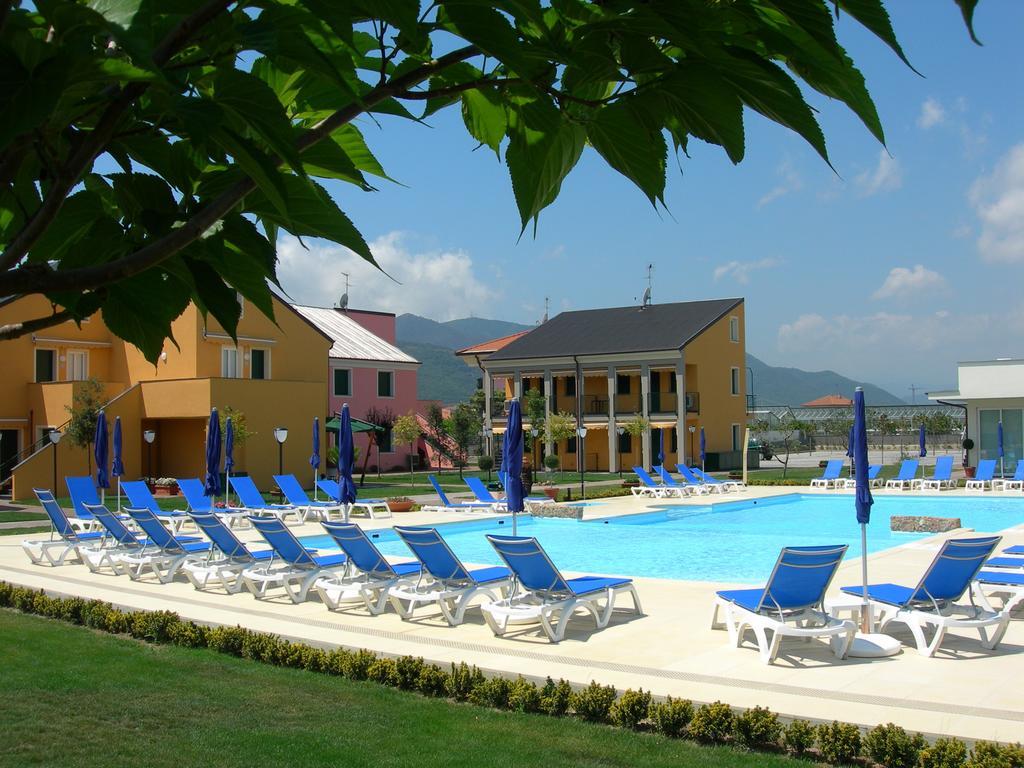 Residence Borgomare Альбенга Екстер'єр фото